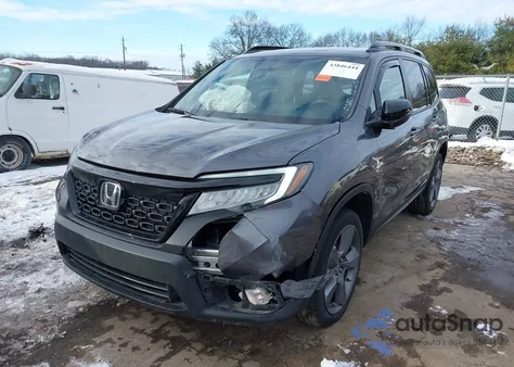 2019 Honda Passport Touring z USA, uszkodzony, nr VIN 5FNYF8H9XKB000482